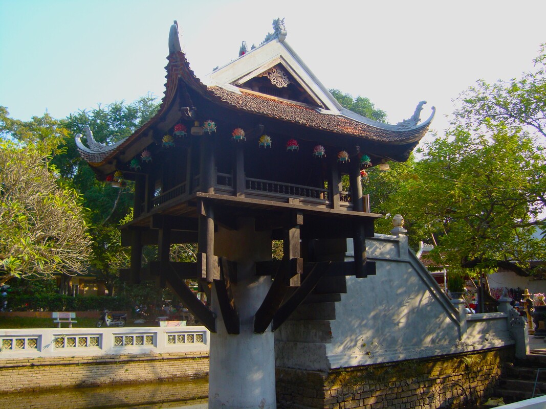 One Pillar Pagoda, Hanoi
