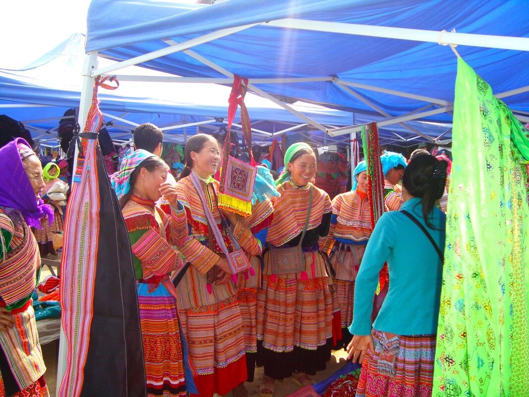 The Flower Hmongs, Ethnic Minority at the Bac Ha Market, Sapa, Northern Vietnam